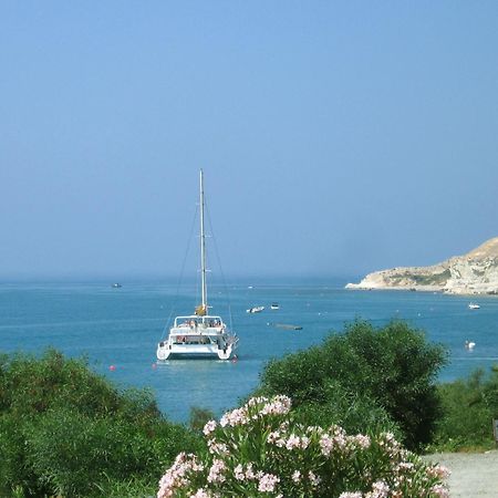 Amathousia Villa With Private Pool And Sea View Pissouri Bagian luar foto