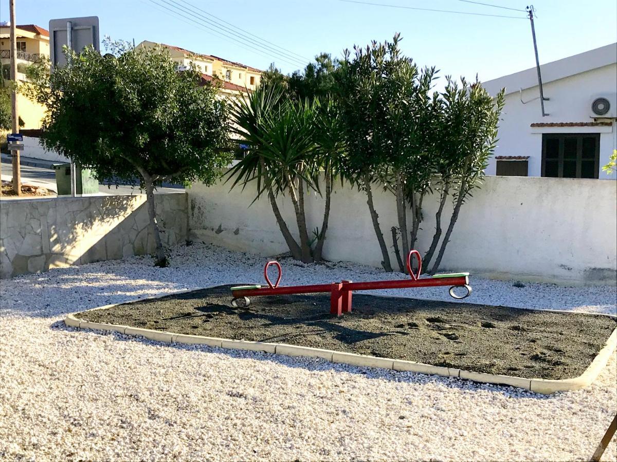 Amathousia Villa With Private Pool And Sea View Pissouri Bagian luar foto